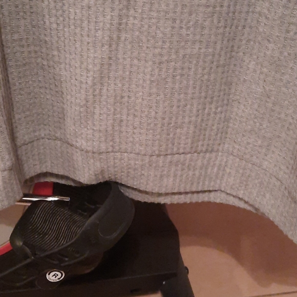 NWT Knit cow neck top - Picture 5 of 5